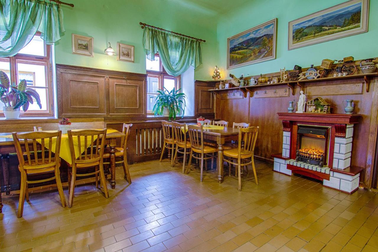 Hotel Posta Cerny Dul Bagian luar foto
