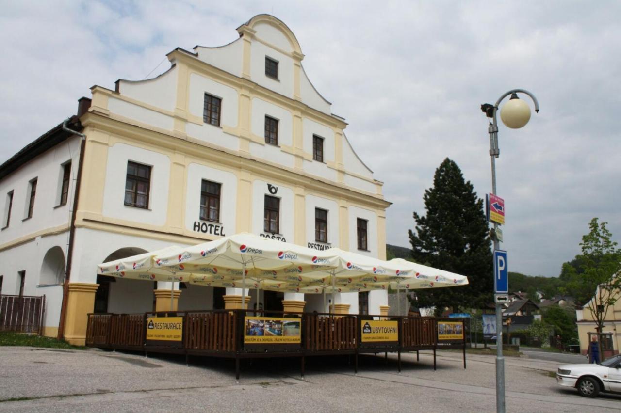 Hotel Posta Cerny Dul Bagian luar foto