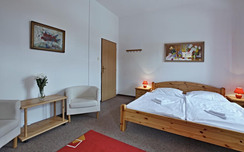 Hotel Posta Cerny Dul Bagian luar foto