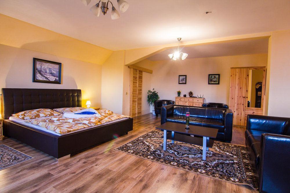 Hotel Posta Cerny Dul Bagian luar foto