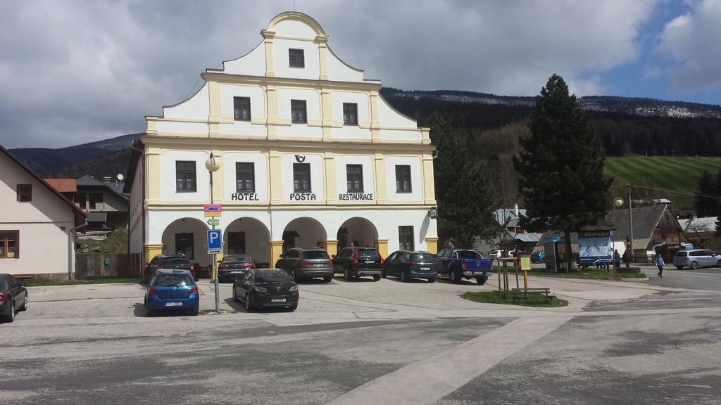 Hotel Posta Cerny Dul Bagian luar foto