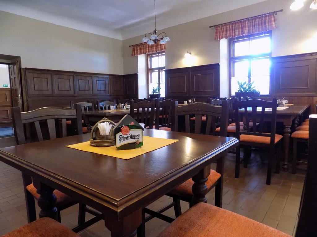 Hotel Posta Cerny Dul Bagian luar foto