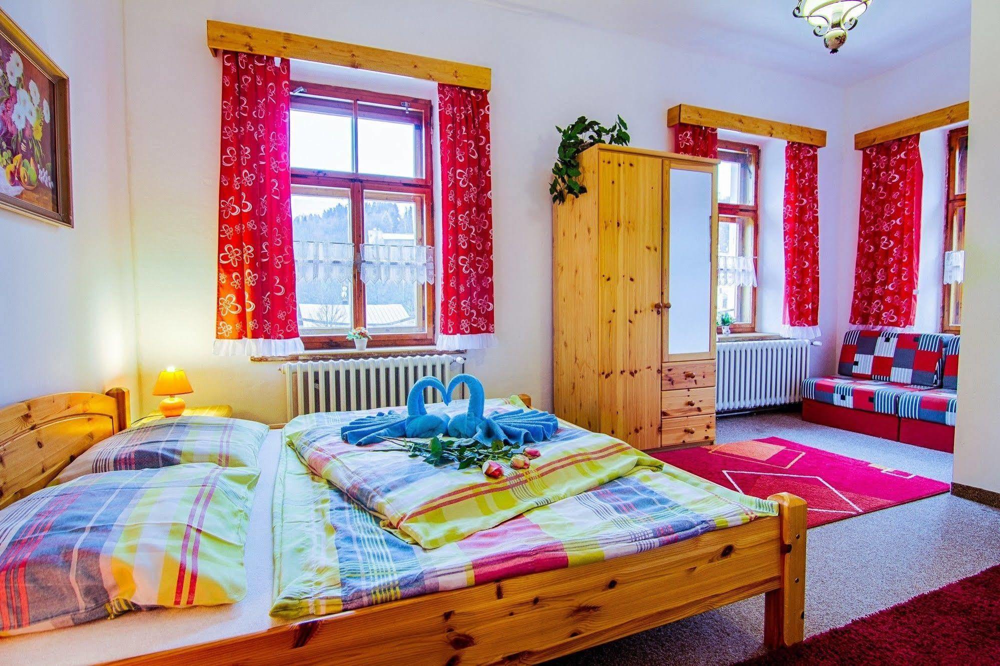 Hotel Posta Cerny Dul Bagian luar foto