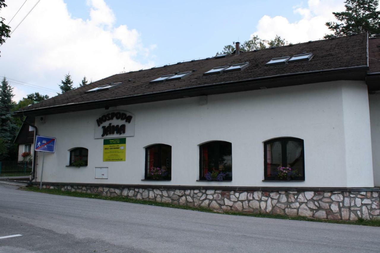 Hotel Posta Cerny Dul Bagian luar foto
